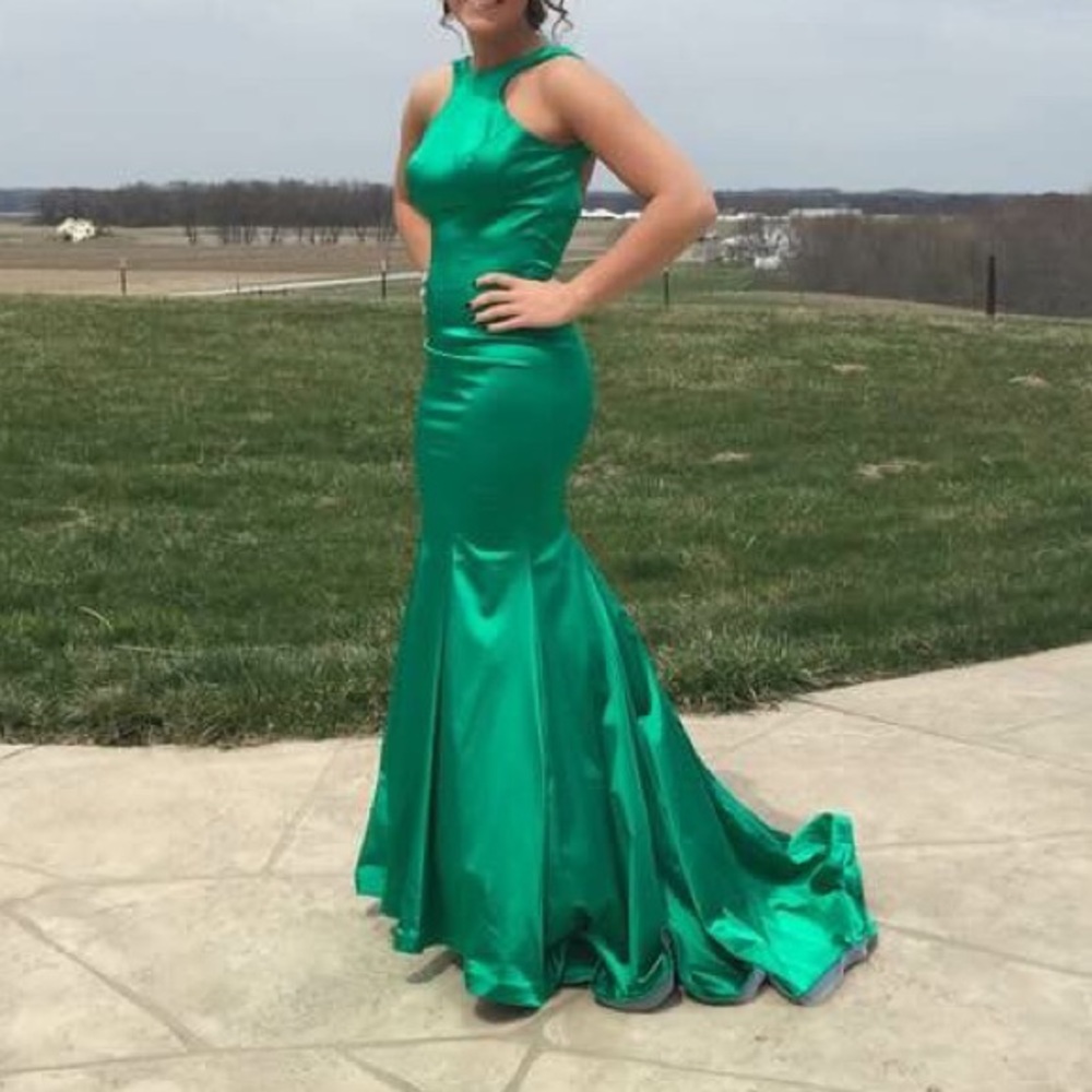 Sherri Hill prom dress